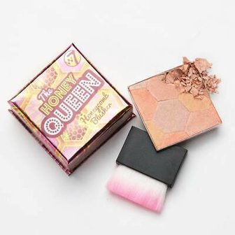 W7 Make-Up The Honey Queen Honeycomb Blusher-1