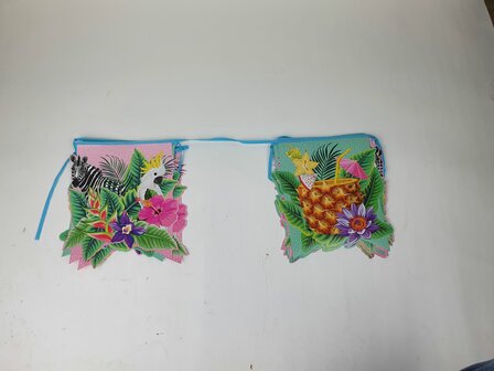 Vlaggen met dieren print - Multicolor - Karton - Circa 6 Meter - 15 vlaggen -  Vlaggenlijn - Vlag - Verjaardag 1