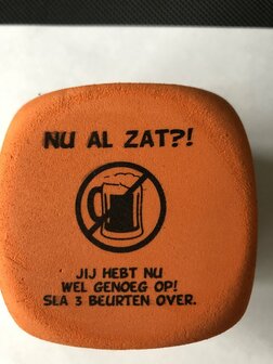 Bierdobbelsteen XL - Bierspel dobbelsteen - Oranje - Kunststof - 6,5 x 6,5 cm - XL Beer Dice - Vrijmibo