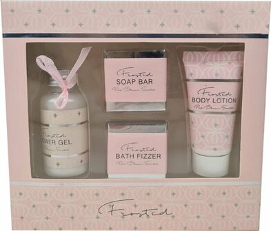 Geschenkset - Douche gel 50 ml - Bodylotion 35 ml - Zeep 35 g - Badbruiser 30 g - Schoencadeautje sinterklaas - Frosted - Multi