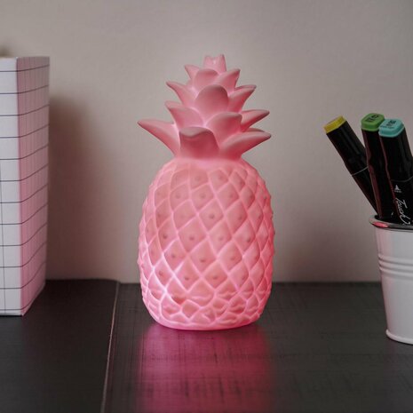 LED Nachtlampje Ananas - Roze - Kunststof - 9 x 9 x 19 cm - Lampje - Pineapple2