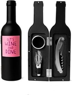 Wijn Gift Set - Zwart - Cadeau Set - Kunststof / Metaal - 4 Delige Set Wijn Gift Set - Zwart - Cadeau Set - Kunststof / Metaal - 4 Delige Set