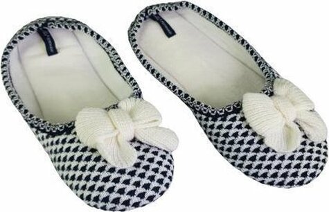 Laag Model Pantoffel Strik - Zwart / Wit - Maat 41 / 42 Laag Model Pantoffel Strik - Zwart / Wit - Maat 41 / 42