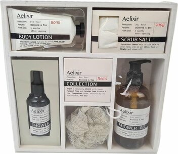 Geschenkset Aelixir - Body Lotion 80 ml - Scrub Salt 200g - Douchegel 250 ml - Douche Olie 50 ml - Cadeau - Sinterklaas - Kerst - Parabenen vrij - Pigment vrij Geschenkset Aelixir - Body Lotion 80 ml - Scrub Salt 200g - Douchegel 250 ml - Douche Olie 50 ml - Cadeau - Sinterklaas - Kerst - Parabenen vrij - Pigment vrij