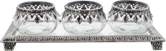 Theelichthouder Set JAZZIE - Barok - Transparant / Zilver - Glas / Metaal - 27 x 12 x 7 cm - 4 Delig - Waxinelichthouder – Waxinelicht – Gezellig – Sfeer – Kerst – Feestdagen – Licht – Wintertijd – Herfst – Thuis – Woonkamer – Interieur – Decoratie – Cadeau Theelichthouder Set JAZZIE - Barok - Transparant / Zilver - Glas / Metaal - 27 x 12 x 7 cm - 4 Delig - Waxinelichthouder – Waxinelicht – Gezellig – Sfeer – Kerst – Feestdagen – Licht – Wintertijd – Herfst – Thuis – Woonkamer – Interieur – Decoratie – Cadeau