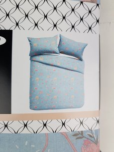 Dekbed overtrek Bloemetjes en takken tweepersoons JUNAID - Lichtblauw / Roze - Katoen / Polyester - 200 x 200 cm / 60 x 70 cm - Slapen - Bed - Beddenhoes - Bedhoes - Bedovertrek Dekbed overtrek Bloemetjes en takken tweepersoons JUNAID - Lichtblauw / Roze - Katoen / Polyester - 200 x 200 cm / 60 x 70 cm - Slapen - Bed - Beddenhoes - Bedhoes - Bedovertrek