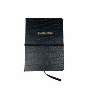 Trendy agenda met krokodilleren look jaar 2022-2023 - Zwart / Goud - Karton / Kunstleer - 13 x 17,5 cm - Schoolagenda - Agenda - School - Back2school - Back to school - Campus Trendy agenda met krokodilleren look jaar 2022-2023 - Zwart / Goud - Karton / Kunstleer - 13 x 17,5 cm - Schoolagenda - Agenda - School - Back2school - Back to school - Campus