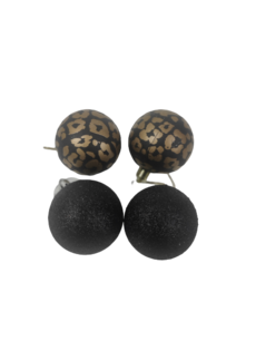 Luxe glitter kerstballen BLITZ met panter print - Zwart / Goud - Kunststof - set van 8 - Kerst - kerstmis - kerstboom Luxe glitter kerstballen BLITZ met panter print - Zwart / Goud - Kunststof - set van 8 - Kerst - kerstmis - kerstboom