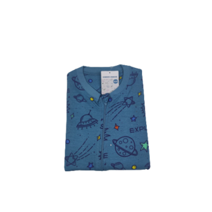 Onesie - Pyjama pak - Blauw - 100% Katoen - Maat 104/ 110 Ruimte - Sterren - Planeten Onesie - Pyjama pak - Blauw - 100% Katoen - Maat 104/ 110 Ruimte - Sterren - Planeten