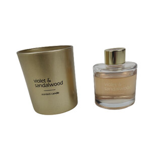 Vanilla Spice Giftset - Goud - 90 ml - Kaars + Geurstokjes - Huisparfum Vanilla Spice Giftset - Goud - 90 ml - Kaars + Geurstokjes - Huisparfum