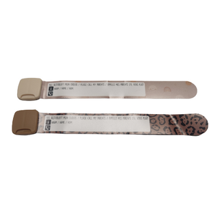 SOS Polsbandje - 19.5 x 2.5 cm - Armband - Taupe Panter & Beige - 2 stuks - Veiligheid - Bracelet - Vakantie - kindveiligheid - child safety SOS Polsbandje - 19.5 x 2.5 cm - Armband - Taupe Panter & Beige - 2 stuks - Veiligheid - Bracelet - Vakantie - kindveiligheid - child safety